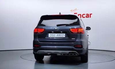 Kia Sorento 2019, 97017 км, за 10278.44 USD
