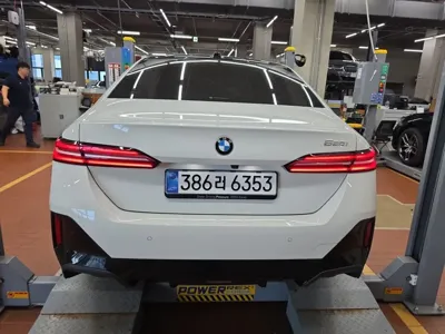 BMW 5-Series 2026, 4099 км, за 41959.44 USD