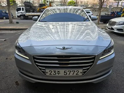 Hyundai Genesis 2014, 145000 км, за 5616.12 USD