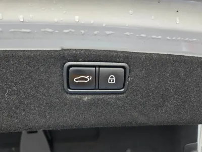 Hyundai Genesis 2014, 145000 км, за 5616.12 USD - фото 18