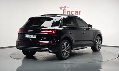 Audi Q5 2021, 43258 км, за 27259.58 USD