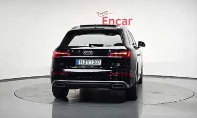 Audi Q5 2021, 43258 км, за 27259.58 USD