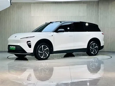 Nio ES8 · 2023 год
