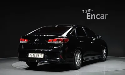 Hyundai Sonata 2018, 152039 км, за 6342.91 USD