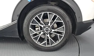 Kia EV6 2023, 177969 км, за 16082.45 USD - фото 21