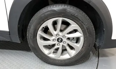 Hyundai Tucson 2017, 75404 км, за 6641.92 USD