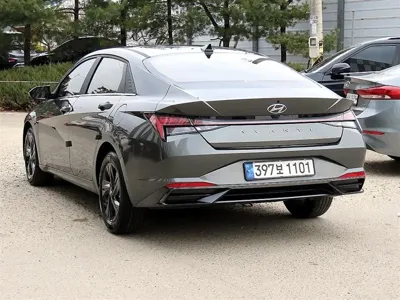 Hyundai Avante 2023, 19528 км, за 8588.91 USD