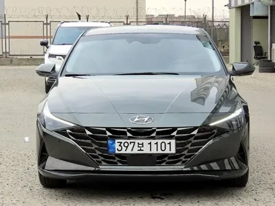 Hyundai Avante 2023, 19528 км, за 8588.91 USD