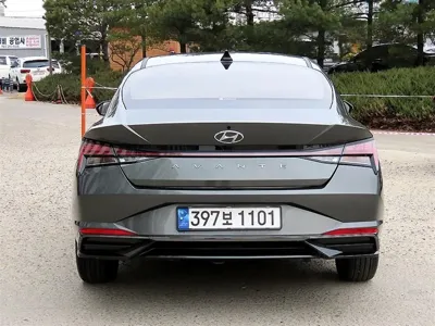 Hyundai Avante 2023, 19528 км, за 8588.91 USD