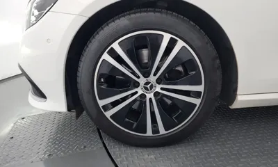 Mercedes-Benz E-Class 2021, 47564 км, за 20737.17 USD