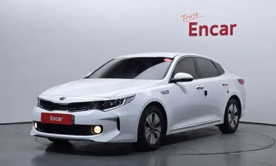 Kia K5 · 2016 год