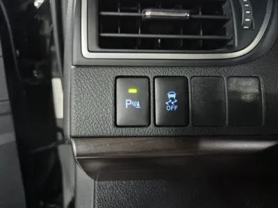 Toyota Camry 2015, 81617 км, за 7844.3 USD - фото 15
