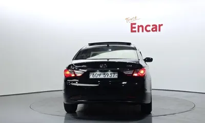 Hyundai Sonata 2010, 186334 км, за 1839.2 USD