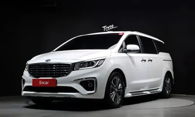 Kia Canival · 2019 год