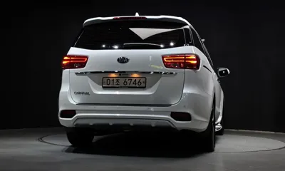 Kia Canival 2019, 49082 км, за 10906.94 USD
