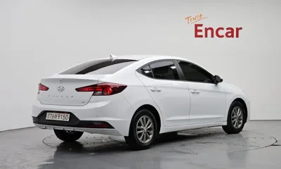 Hyundai Avante 2020, 86176 км, за 7481.14 USD