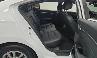 Hyundai Avante 2020, 86176 км, за 7475.78 USD - фото 12