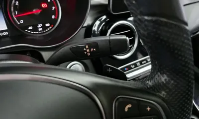 Mercedes-Benz C-Class 2015, 66206 км, за 9327.37 USD - фото 9