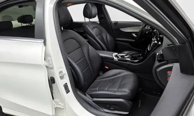 Mercedes-Benz C-Class 2015, 66206 км, за 9327.37 USD - фото 10