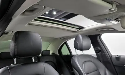 Mercedes-Benz C-Class 2015, 66206 км, за 9327.37 USD - фото 15