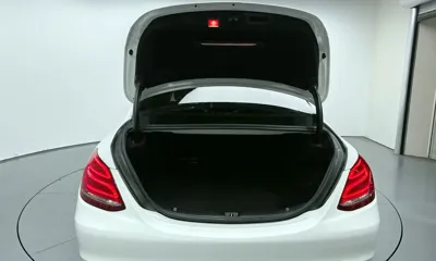 Mercedes-Benz C-Class 2015, 66206 км, за 9327.37 USD - фото 20