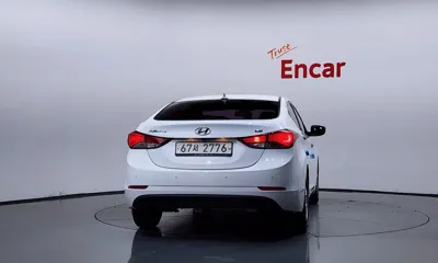 Hyundai Avante 2014, 44998 км, за 3317.72 USD