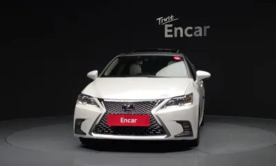 Lexus CT200h 2019, 124975 км, за 10896.68 USD