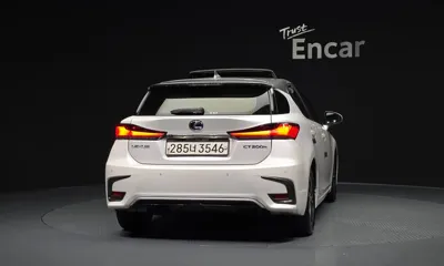 Lexus CT200h 2019, 124975 км, за 10896.68 USD