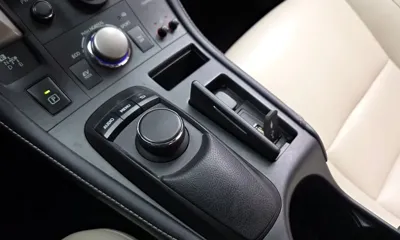Lexus CT200h 2019, 124975 км, за 10814.34 USD - фото 9