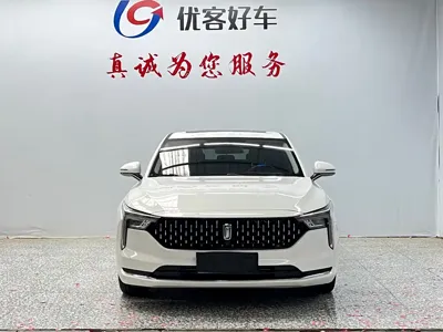 Bestune B70 2023, 60000 км, за 7661.81 USD