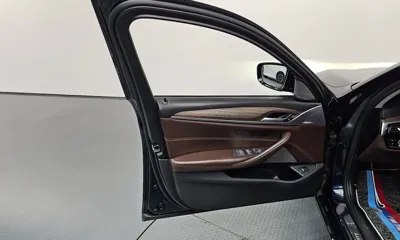 BMW 5-Series 2020, 90761 км, за 14212.07 USD - фото 24