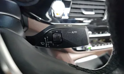 BMW 5-Series 2020, 90761 км, за 14212.07 USD - фото 28