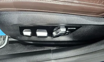 BMW 5-Series 2020, 90761 км, за 14212.07 USD - фото 32