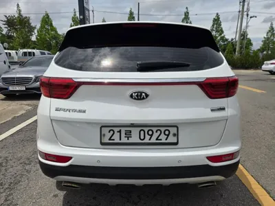 Kia Sportage 2016, 138093 км, за 7159.61 USD