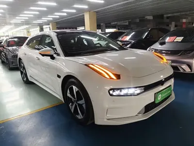 Zeekr 001 2023, 62300 км, за 21320.95 USD