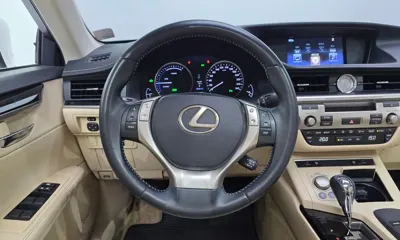 Lexus ES 2015, 118801 км, за 11270.36 USD - фото 14