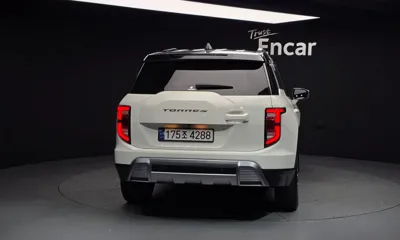 KG_Mobility_Ssangyong Torres 2023, 34399 км, за 14244.45 USD - фото 4
