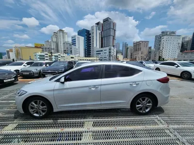 Hyundai Avante 2018, 174936 км, за 5016.29 USD
