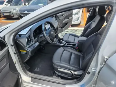 Hyundai Avante 2018, 174936 км, за 5016.29 USD - фото 12