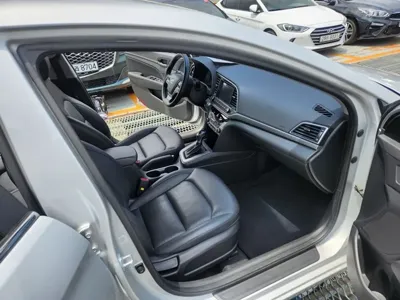 Hyundai Avante 2018, 174936 км, за 5016.29 USD - фото 13