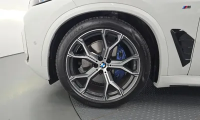 BMW X5 2026, 5021 км, за 650061.52 USD