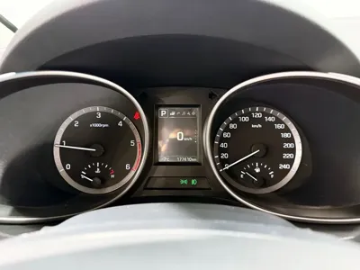 Hyundai Santafe 2016, 177323 км, за 6381.45 USD