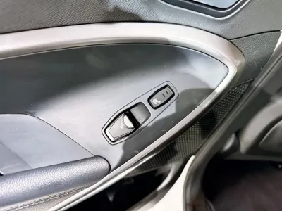 Hyundai Santafe 2016, 177323 км, за 6381.45 USD - фото 18