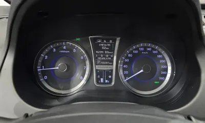 Hyundai Grandeur 2016, 165201 км, за 3284.29 USD - фото 8