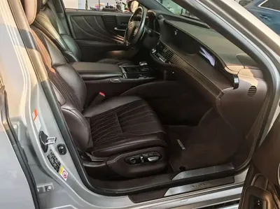 Lexus LS 2018, 120000 км, за 47189.41 USD - фото 9
