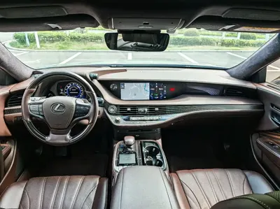 Lexus LS 2018, 120000 км, за 47189.41 USD - фото 16