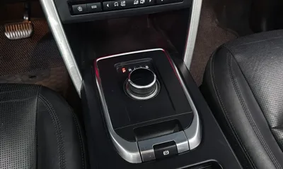 Land Rover Discovery Sport 2018, 115599 км, за 7285.98 USD - фото 9