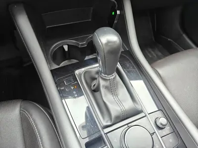 Mazda 3 Axela 2022, 90000 км, за 8460.7 USD - фото 18