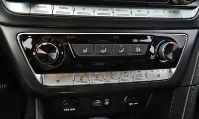 Hyundai Sonata 2018, 105664 км, за 6367.34 USD - фото 16