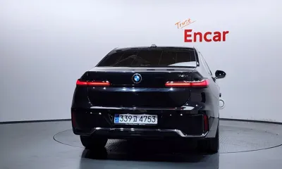 BMW 7-Series 2023, 69682 км, за 64400.57 USD